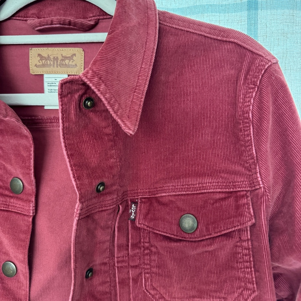 Levi's Women's Burgundy Corduroy Jacket